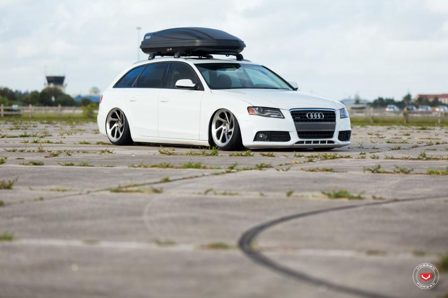  Audi A4 Avant 2.0T Quattro on Vossen Wheels (LC-108T) 2016 года  (фото 1 из 52)